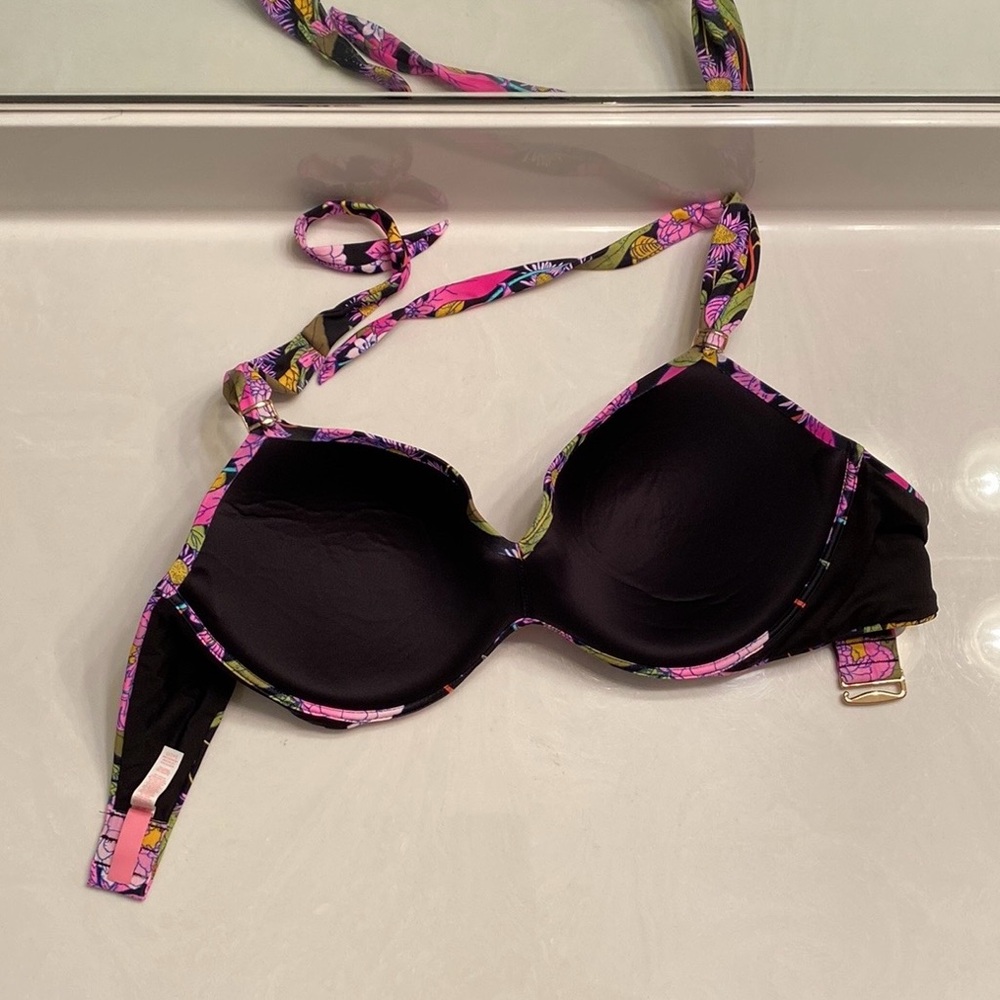 Victoria secret swim top size 36DD - Picture 2 of 6